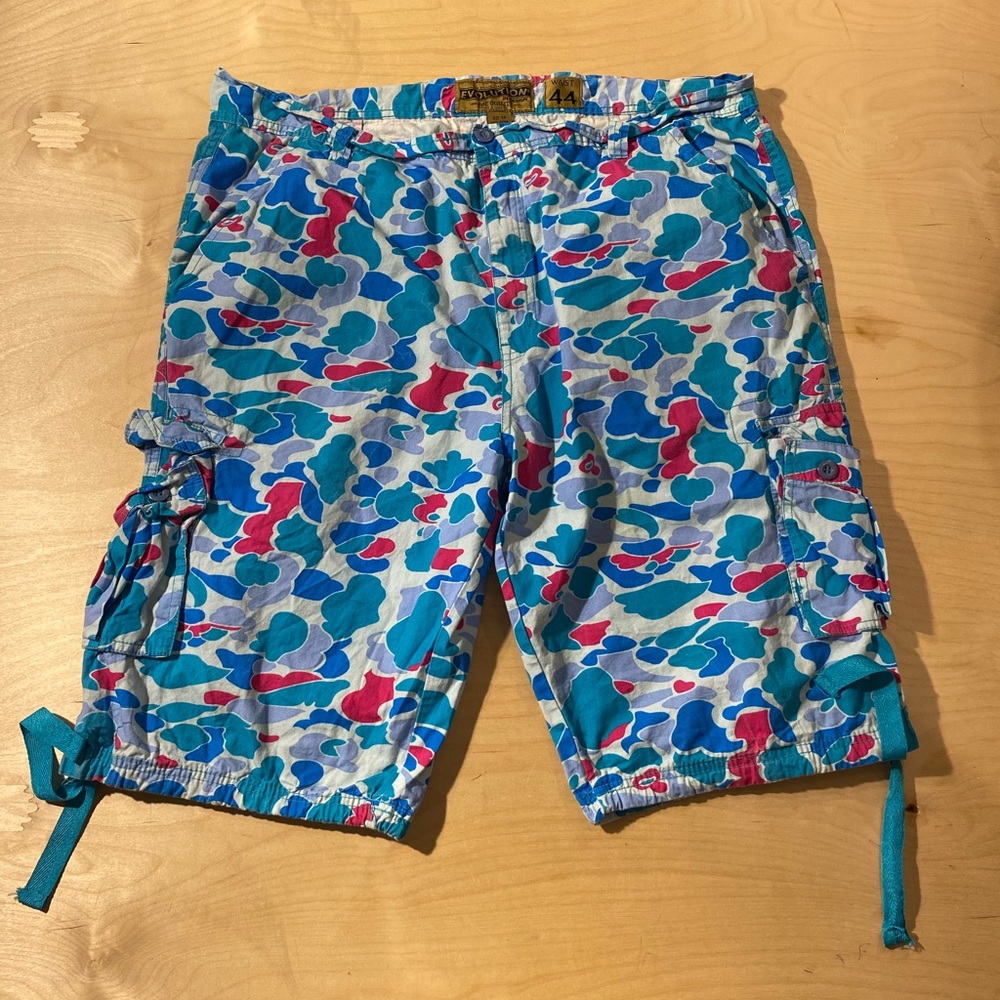 Evolution Camouflage Cargo Shorts 44 (NI)